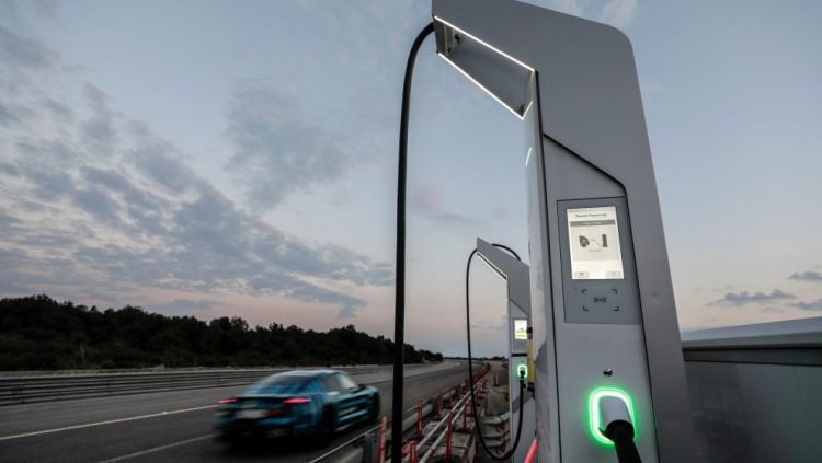 f29e6ff7868537c6a3cb9c9d6cfa27e1-8643641