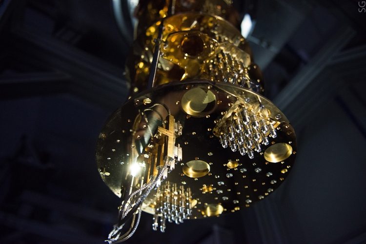 04e7cffdcf558ee34a23d159753f6efc-6735903