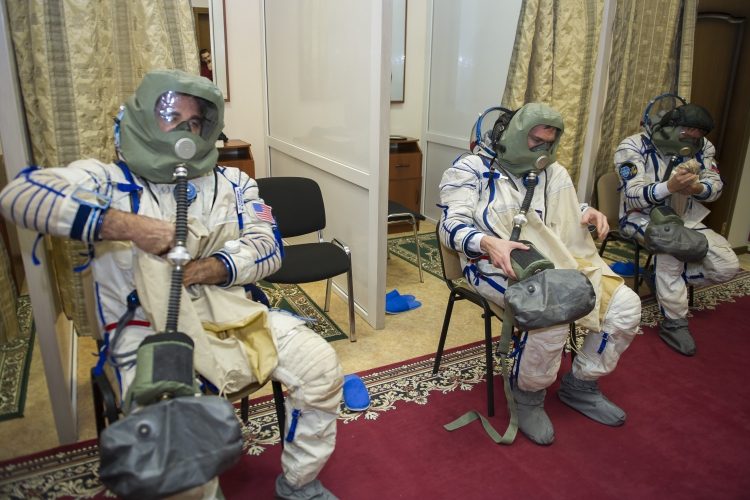 c8882e17c87111a615a21bc098293d3b-1221800