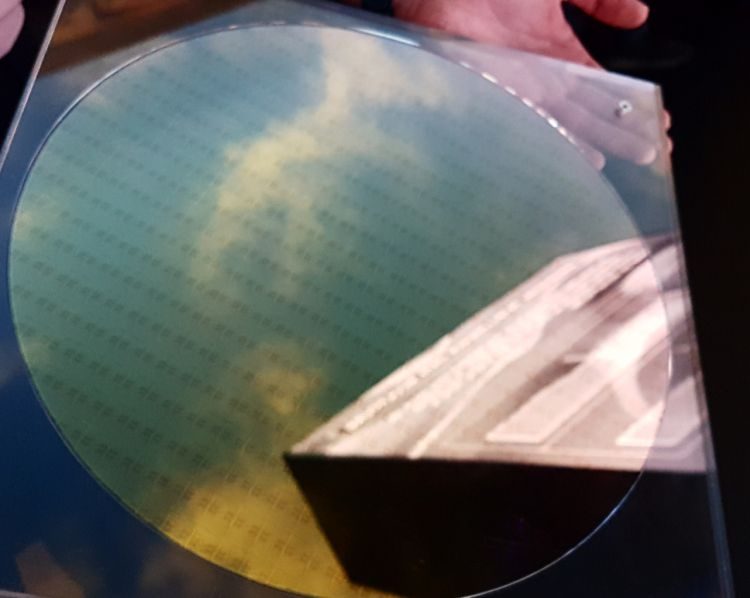 84eee5a7168f68988e758d9bfd81157f-4377076