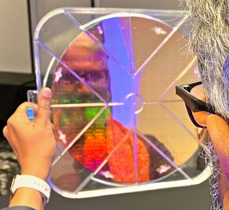 11ce7bc203e347335eabdc38f9c69242-9770707