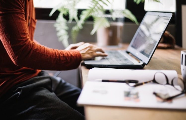 7f1461940ec008283e93450c31afd469-5789365