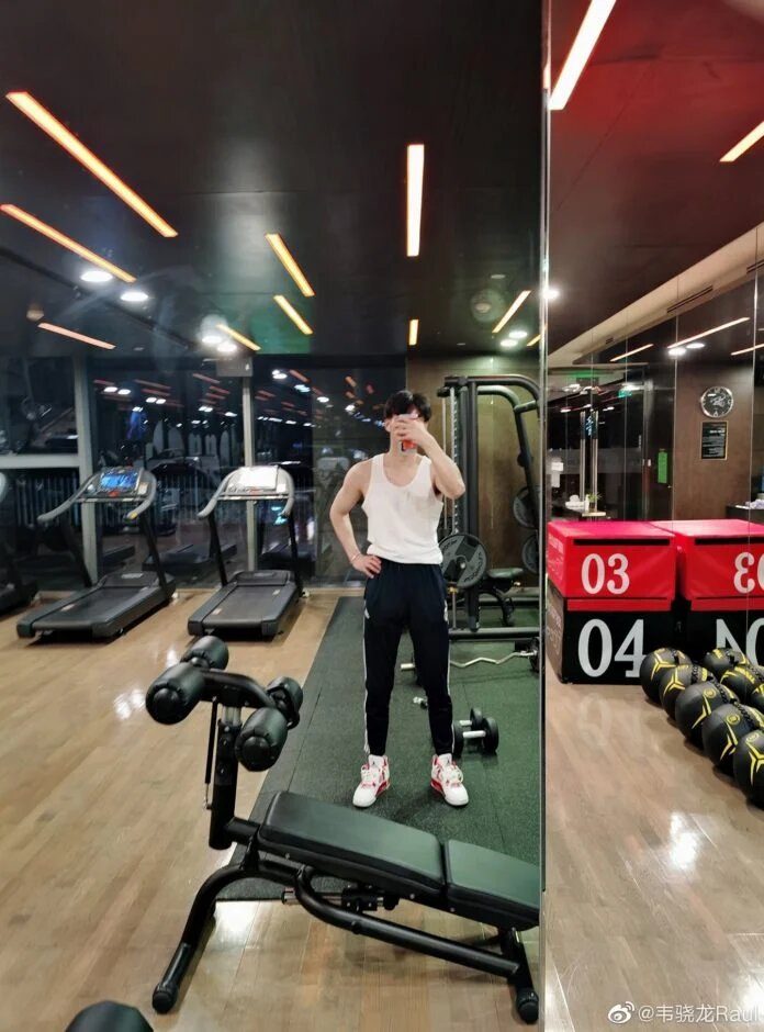 82e091e3b5b4a0db8c9e11dabbbc2e29-4008871