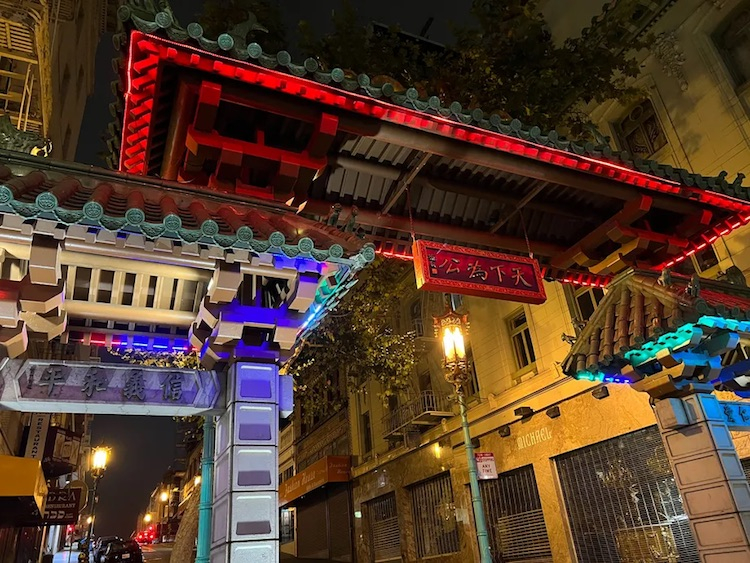 Ночное фото на iPhone 13 Pro