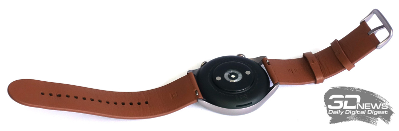 Внешний вид часов с расстёгнутым ремешком